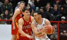 Foto de la galería: Ovación en el Templo: Tokio se despidió del Federal de Básquet con la casa llena