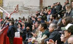 Foto de la galería: Ovación en el Templo: Tokio se despidió del Federal de Básquet con la casa llena