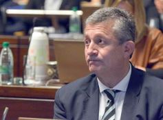 Foto de la galería: Por ley impulsarán la protección y multiplicación de la población de abejas en la tierra colorada