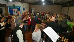Foto de la galería: Noche de encuentro social, cena regional y baile retro en la Capilla San Rafael