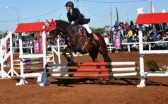 Foto de la galería: A orillas del Paraná: la equitación nacional deslumbró en el Balneario Costa Sur de Posadas
