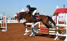 Foto de la galería: A orillas del Paraná: la equitación nacional deslumbró en el Balneario Costa Sur de Posadas