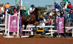 Foto de la galería: A orillas del Paraná: la equitación nacional deslumbró en el Balneario Costa Sur de Posadas