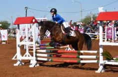 Foto de la galería: A orillas del Paraná: la equitación nacional deslumbró en el Balneario Costa Sur de Posadas