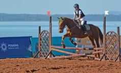 Foto de la galería: A orillas del Paraná: la equitación nacional deslumbró en el Balneario Costa Sur de Posadas