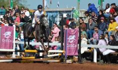 Foto de la galería: A orillas del Paraná: la equitación nacional deslumbró en el Balneario Costa Sur de Posadas