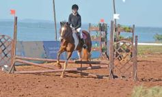 Foto de la galería: A orillas del Paraná: la equitación nacional deslumbró en el Balneario Costa Sur de Posadas