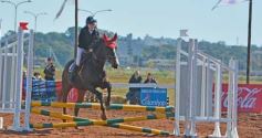 Foto de la galería: A orillas del Paraná: la equitación nacional deslumbró en el Balneario Costa Sur de Posadas