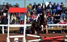 Foto de la galería: A orillas del Paraná: la equitación nacional deslumbró en el Balneario Costa Sur de Posadas