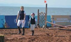 Foto de la galería: A orillas del Paraná: la equitación nacional deslumbró en el Balneario Costa Sur de Posadas