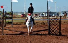 Foto de la galería: A orillas del Paraná: la equitación nacional deslumbró en el Balneario Costa Sur de Posadas