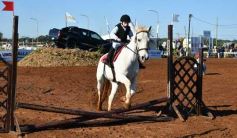 Foto de la galería: A orillas del Paraná: la equitación nacional deslumbró en el Balneario Costa Sur de Posadas
