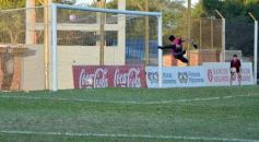 Foto de la galería: Federal A: Crucero cayó en casa pero sigue cerca de la punta en su zona