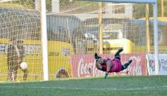 Foto de la galería: Federal A: Crucero cayó en casa pero sigue cerca de la punta en su zona