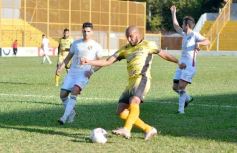Foto de la galería: Federal A: Crucero cayó en casa pero sigue cerca de la punta en su zona