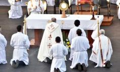 Foto de la galería: Corpus Christi en Posadas: multitudinario encuentro en la celebración de la fe católica
