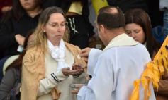 Foto de la galería: Corpus Christi en Posadas: multitudinario encuentro en la celebración de la fe católica