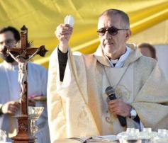 Foto de la galería: Corpus Christi en Posadas: multitudinario encuentro en la celebración de la fe católica