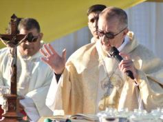 Foto de la galería: Corpus Christi en Posadas: multitudinario encuentro en la celebración de la fe católica