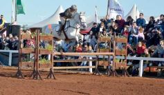 Foto de la galería: Domingo Hípico en Posadas: familias y amigos disfrutaron del exitoso cierre del Torneo de equitación