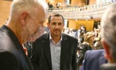 Foto de la galería: Parlamento Misionero: fomentarán la producción y consumo de miel de diferentes especies florales