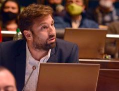 Foto de la galería: Parlamento Misionero: fomentarán la producción y consumo de miel de diferentes especies florales