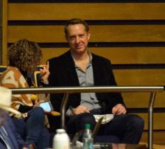 Foto de la galería: Parlamento Misionero: fomentarán la producción y consumo de miel de diferentes especies florales