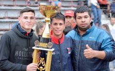 Foto de la galería: Villa Sarita está de fiesta: La Franja gritó campeón con la casa llena