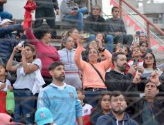 Foto de la galería: Villa Sarita está de fiesta: La Franja gritó campeón con la casa llena