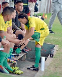 Foto de la galería: Villa Sarita está de fiesta: La Franja gritó campeón con la casa llena