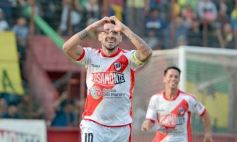 Foto de la galería: Villa Sarita está de fiesta: La Franja gritó campeón con la casa llena