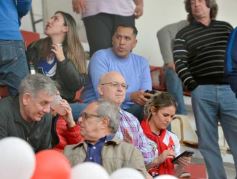 Foto de la galería: Villa Sarita está de fiesta: La Franja gritó campeón con la casa llena