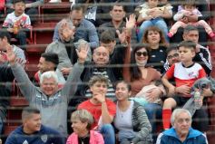 Foto de la galería: Villa Sarita está de fiesta: La Franja gritó campeón con la casa llena