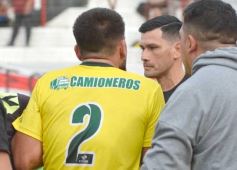 Foto de la galería: Villa Sarita está de fiesta: La Franja gritó campeón con la casa llena