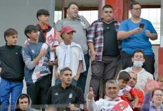 Foto de la galería: Villa Sarita está de fiesta: La Franja gritó campeón con la casa llena