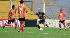 Foto de la galería: Federal A: con el último empate de local, Ricardone se despidió de Crucero