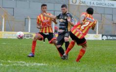 Foto de la galería: Federal A: con el último empate de local, Ricardone se despidió de Crucero