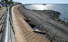 Foto de la galería: Costanera de Posadas: Yacyretá inició la etapa final del pedraplén para el nuevo circuito costero