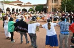 Foto de la galería: Peña Patria del 9 de Julio en el Instituto Madre de La Misericordia de Posadas