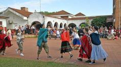 Foto de la galería: Peña Patria del 9 de Julio en el Instituto Madre de La Misericordia de Posadas