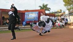 Foto de la galería: Peña Patria del 9 de Julio en el Instituto Madre de La Misericordia de Posadas