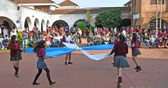 Foto de la galería: Peña Patria del 9 de Julio en el Instituto Madre de La Misericordia de Posadas