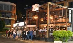 Foto de la galería: Noche de celebración y alegría en el cumpleaños de Marcelo Ullón en The Rox