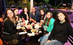 Foto de la galería: Noche de viernes familiar, de hamburguesas y pizzas en Posadas