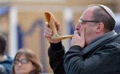Foto de la galería: Atentado a la AMIA: la Comunidad Israelita de Misiones homenajeó a las victimas en un nuevo aniversario