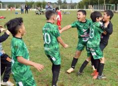 Foto de la galería: El Brete se coronó en lo más alto del fútbol infantil posadeño