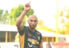 Foto de la galería: Cruce redondo: el Colectivero sumó de a tres y dejó sin invicto al puntero en el Federal A