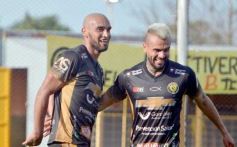 Foto de la galería: Cruce redondo: el Colectivero sumó de a tres y dejó sin invicto al puntero en el Federal A