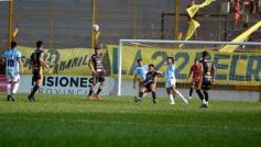 Foto de la galería: Cruce redondo: el Colectivero sumó de a tres y dejó sin invicto al puntero en el Federal A