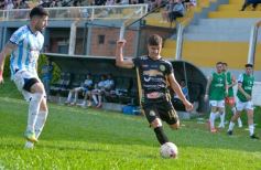 Foto de la galería: Cruce redondo: el Colectivero sumó de a tres y dejó sin invicto al puntero en el Federal A